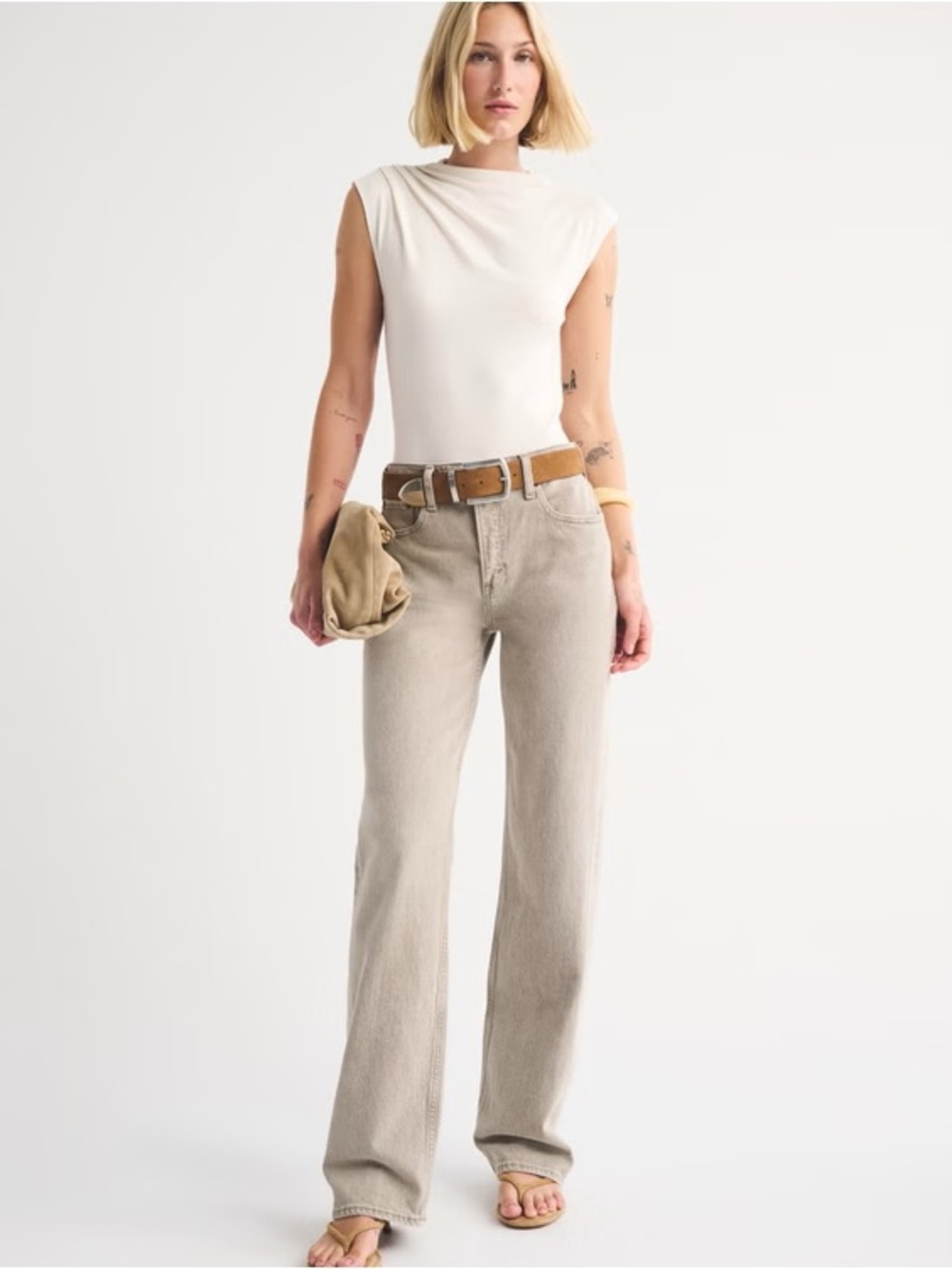 ABERCROMBIE & FITCH • the ‘90s relaxed jean high rise cream ecru size 26
